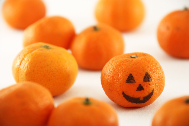 Mini Mandarin Oranges with Jack 'O Lantern